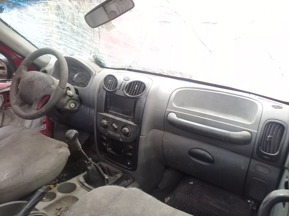  Mahindra PICK UP 2009    EN DESARME